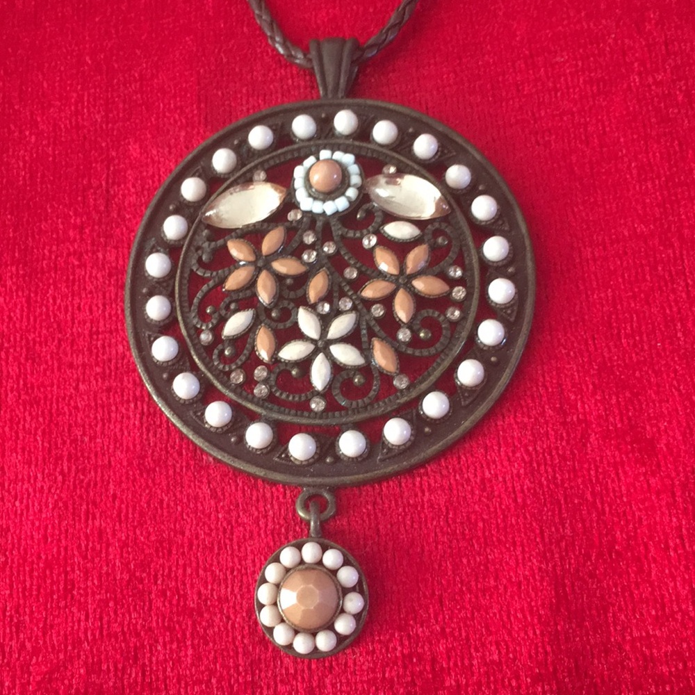 Necklace - Picture 2 of 2